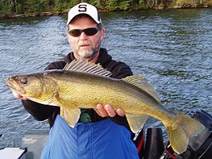 Peffleys Canadian Wilderness Camps offers canadian walleye and northern pike fishing and hunting trips in Wabaskang Lake in Perrault Falls, Ontario Canada along with canadian hunting and fishing lodge and canadian hunting outfitters,