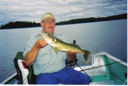 normal_Roger Walleye
